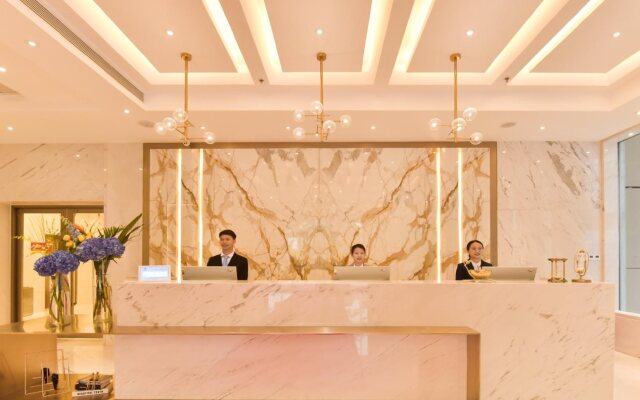 Zenith International Hotel