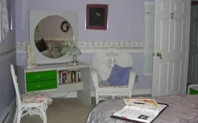Betty & Tony's Waterfront B&B
