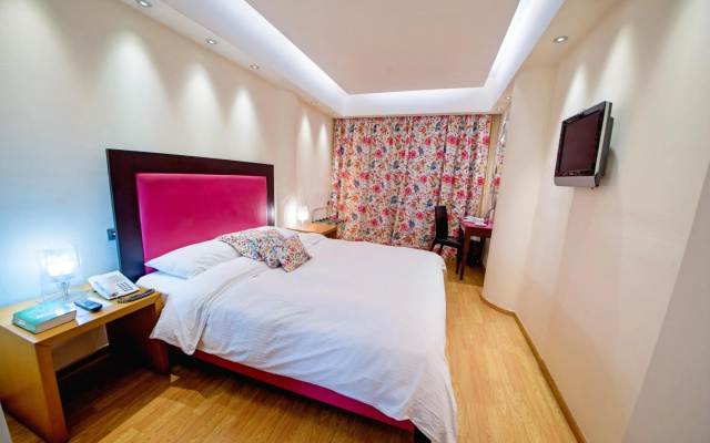 Comfy Boutique Hotel