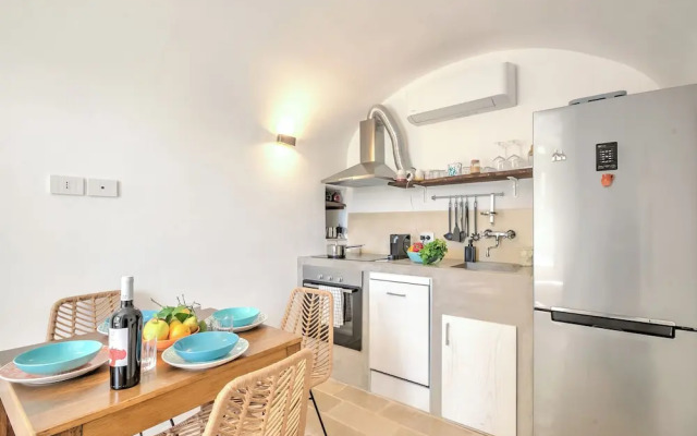 Dimora Tra Gli Ulivi With Private Jacuzzi