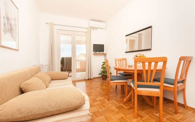 Apartments and Room Danijel