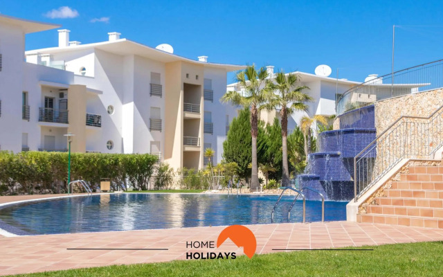 #004 Amazing T2 with seaview and pool 900m beach