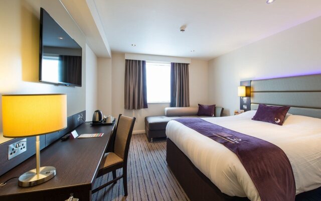 Premier Inn Chatham/Gillingham - Vic Pier