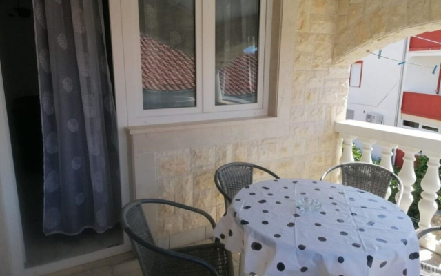 Budi - Near Sandy Beach - A2