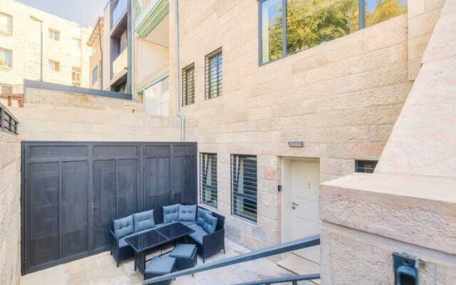 The Pearl of Nachlaot Apartments