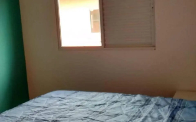 Apartamento Boraceia 200 metros da praia, com ar condicionado