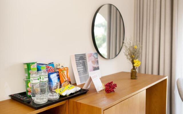 Maple Suite Hotel And Apartment