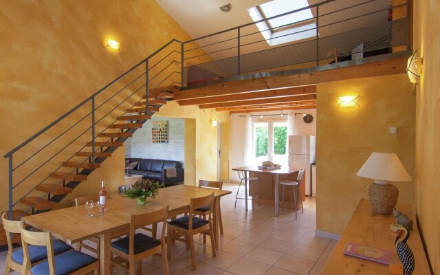 Peaceful Villa in Calamane with Private Swimming Pool