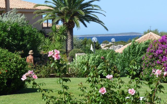 Ideal Holiday Home in Marinella near Spiaggia di Marinella