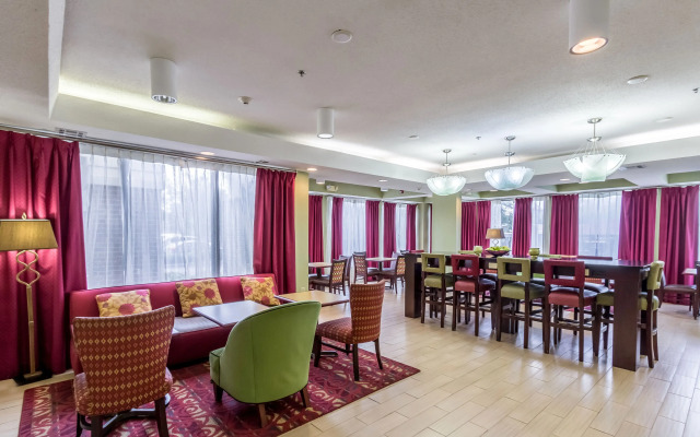 Hampton Inn & Suites Jackson-Coliseum