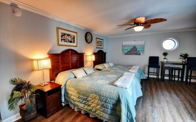 Grand Atlantic Resort 601 - Efficiency Studio Bedroom Condo by RedAwning