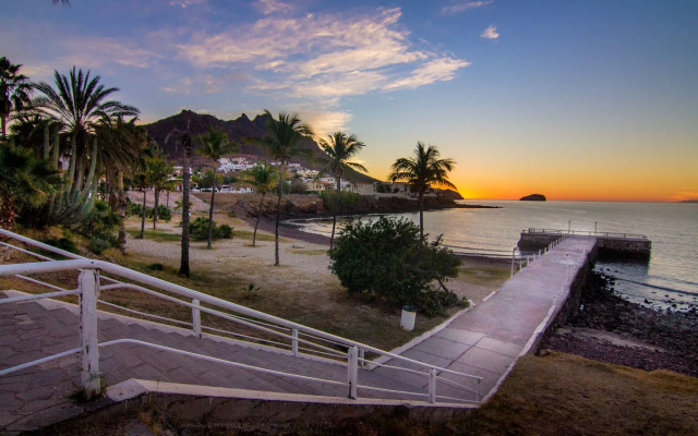 Hotel Playa de Cortes