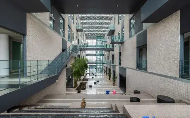 Urban Garden Hotel (Qingdao Hongdao High-tech Fantawild Exhibition)