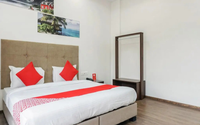 Hotel I Suite 2 By OYO Rooms
