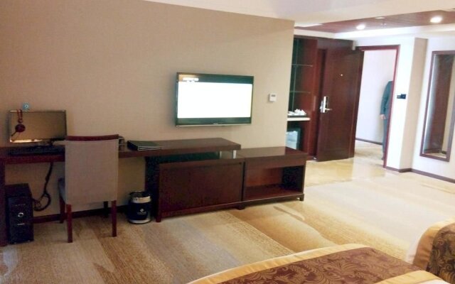 Big Port Holiday Inn