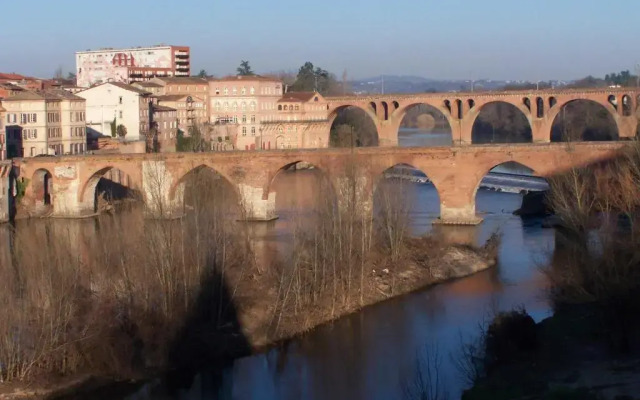 Brit Hotel Essentiel Albi Parc des Expos