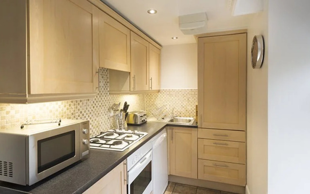 Fountain Court Royal Garden Aparthments