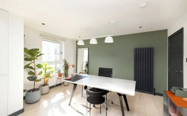 JOIVY Fabulous 2Br Apartment W/Terrace & Bay View