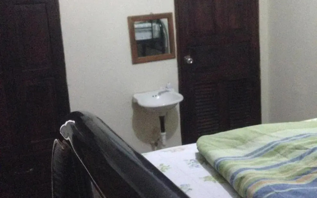 Hostal Brisas y Olas - Hostel