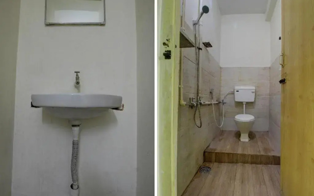 Sri Om Muruga Lodge by OYO Rooms