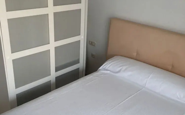 Agora Apartamentos La Volta II