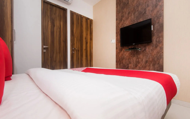 OYO 15519 Hotel Grand Residency