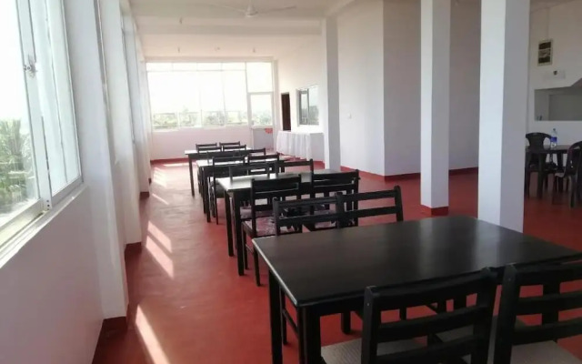 Trinco Star Hotel