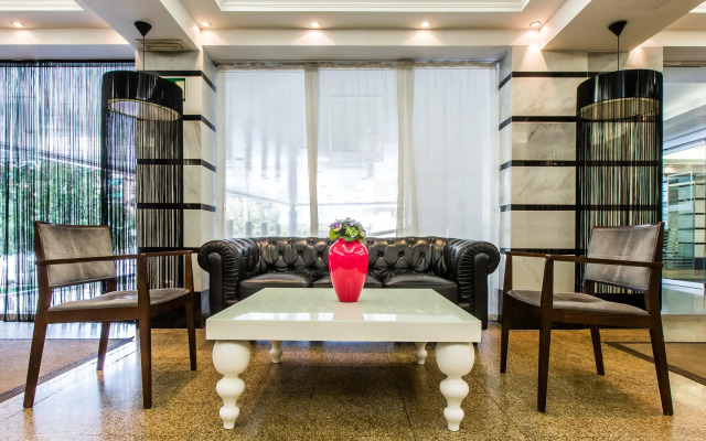 Leonardo Hotel Granada