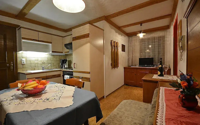Apartment in Pitztal With Mountain Views