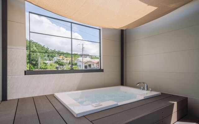 Urban Villa Resort ALOHI