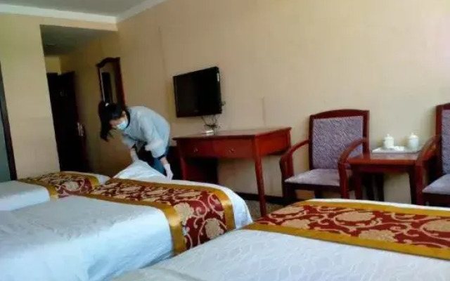 Tianyi Holiday Hotel