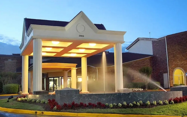 The Congress Hotel and Suites Norcross