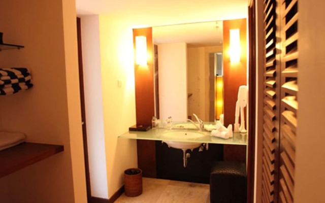 The Wangsa Hotel & Villas
