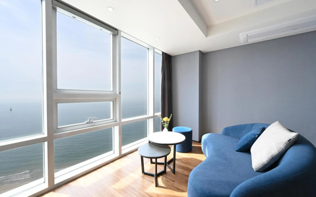 Kolon Seacloud Hotel
