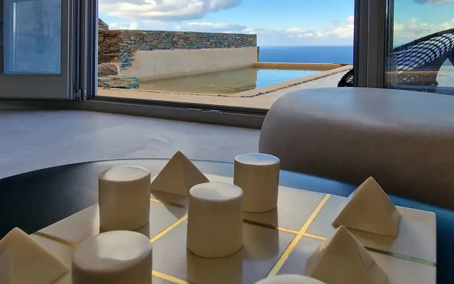 AGADA Folegandros
