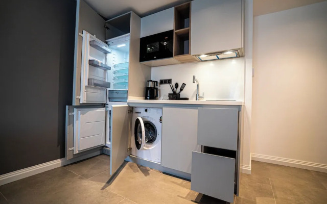 Ayayorgi Homes & Suites