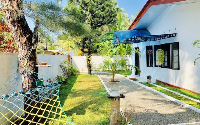 MICHS Beach Villa - Maggona