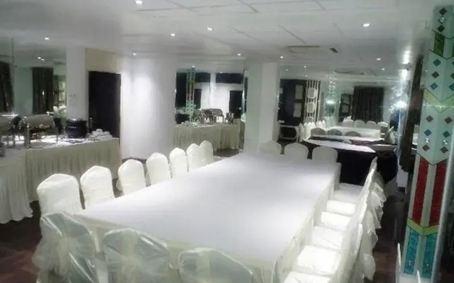 Hotel FrontLine Residency Patna