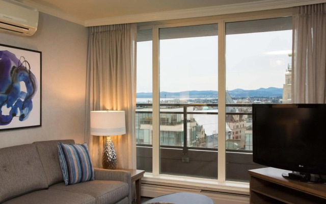 Chateau Victoria Hotel and Suites