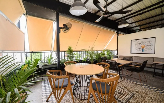 Caobos Center Coliving & Coworking
