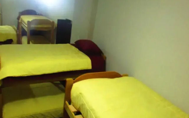The Grasshopper Hostels AV Alta