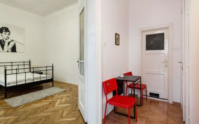 Kecskemeti 5 Apartment