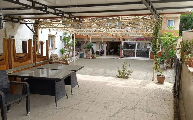Yunus Hotel & Bungalow