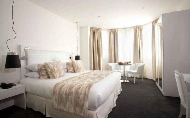 Hotel Renoir