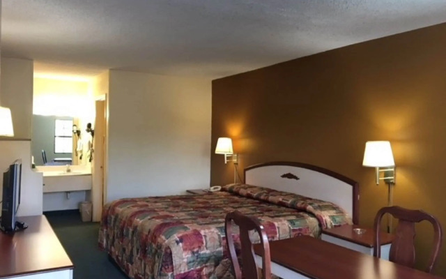 Suite Stay Talladega