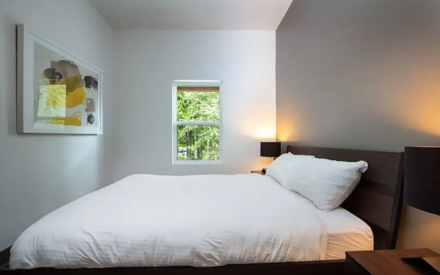 Mountain Shadow Hostel