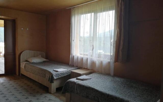 Nadiani Guesthouse
