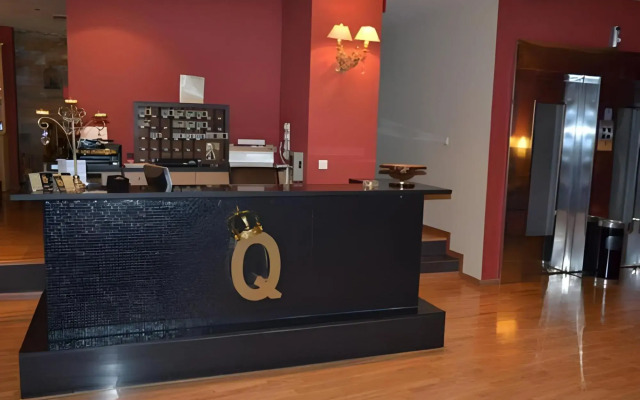 Hotel Queens Leriotis