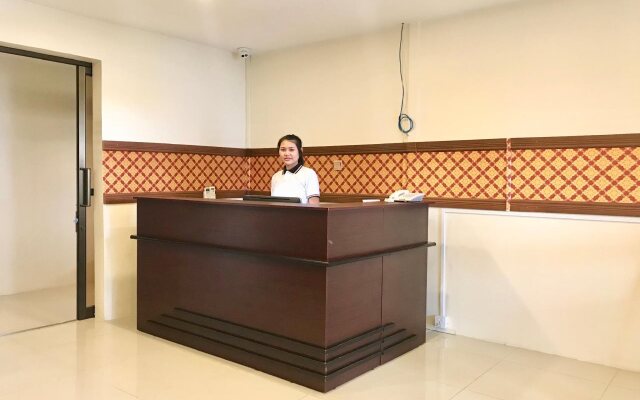 Elegant Hotel Pyi Thar Yar