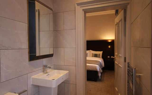 Castlecary House Hotel